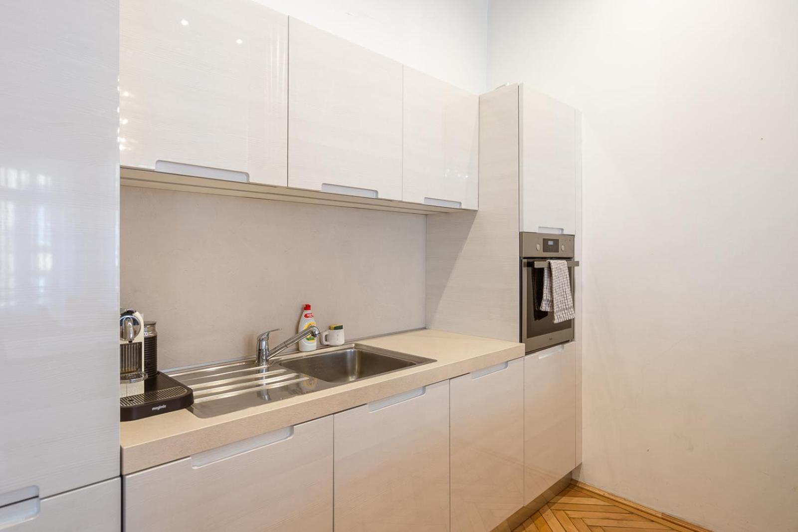 Garys Bright And Spacious Two Bedroom Flat Near Danube Budapest Exterior foto